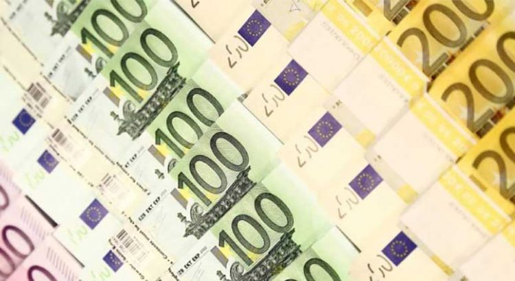 Cae el euro a mínimo de 20 años