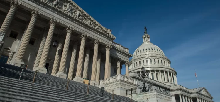 Estados Unidos aprueba presupuesto de $886 mil millones de dólares para la defensa del país