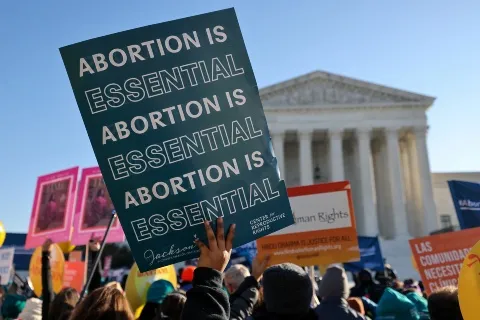 Corte Suprema de Texas niega aborto a embarazada con riesgo de morir