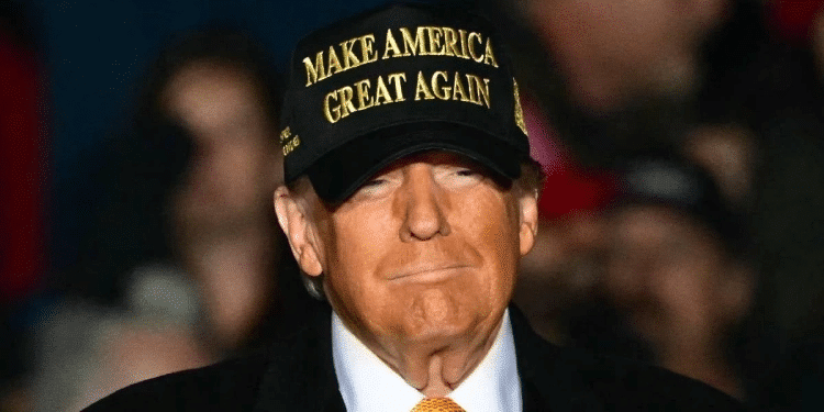 Trump asegura que la presidenta Sheinbaum aceptó «detener» la migración