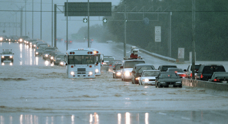 Vigilancia de inundaciones repentinas vigente para el área de San Antonio a medida que se acercan lluvias torrenciales