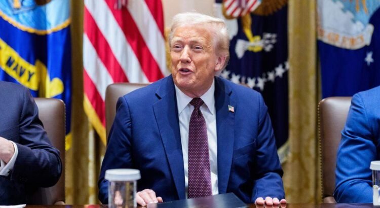 Trump plantea enviar cheques de “rembolso arancelario” a ciudadanos de Estados Unidos Trump plantea enviar cheques de “rembolso arancelario” a ciudadanos de Estados Unidos