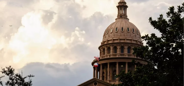 Más de 830 nuevas leyes de Texas entran en vigor el 1 de septiembre