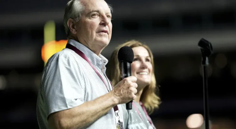 El presidente de Texas A&M dimite tras la polémica generada por un vídeo en el aula