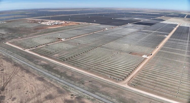 Repsol pone en marcha un complejo solar de 629 MW en Texas