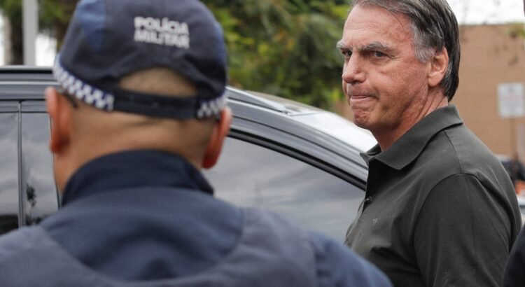 La Policía brasileña detiene a Bolsonaro de manera preventiva tras un intento de fuga