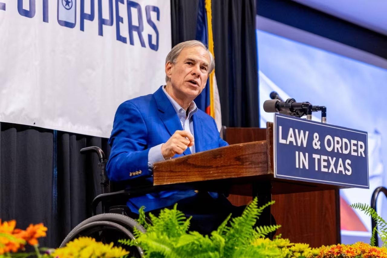 Greg Abbott prohíbe desde abril usar cupones de comida para comprar dulces y refrescos en Texas